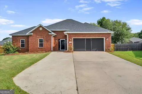 Exterior - 109 Ritz Ln, Perry, GA 31069 photo 4 of 8