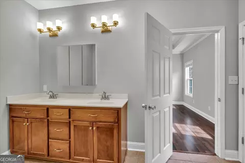 Bath - 109 Ritz Ln, Perry, GA 31069 photo 2 of 4