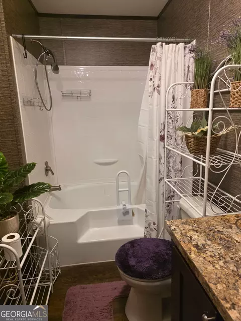 Bath - 405 Merritt Ave, Edison, GA 39846 photo 2 of 3