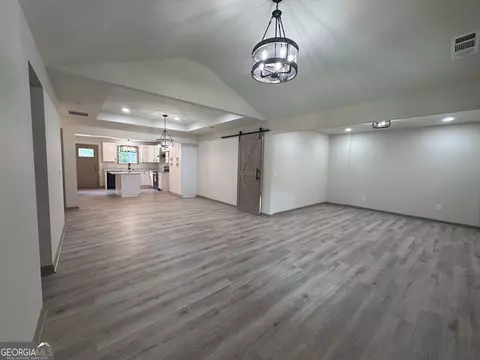 Living - 1238 Highway 142 E, Covington, GA 30014 photo 2 of 5