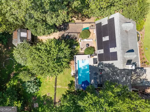55 Creek View Dr, Hoschton, GA 30548