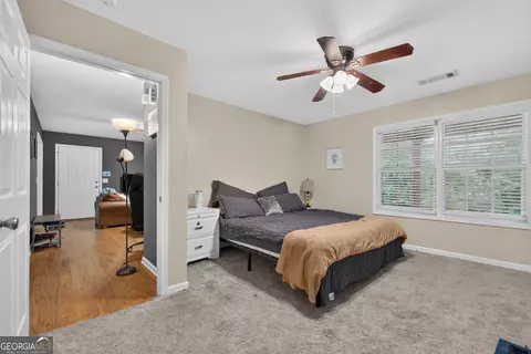 Bedroom - 3548 Lakeview Dr, Gainesville, GA 30501 photo 4 of 6