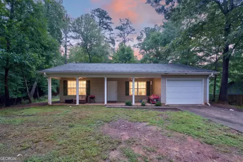 3548 Lakeview Dr, Gainesville, GA 30501