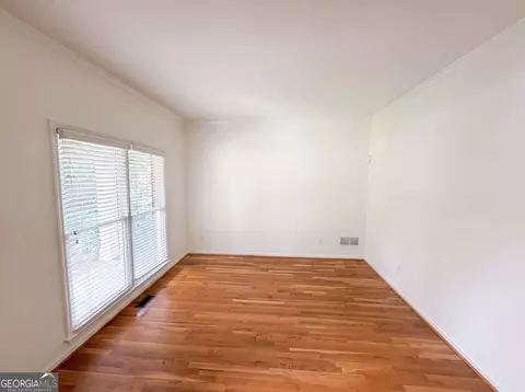 Living - 3612 Brookefall Ct, Suwanee, GA 30024 photo 8 of 9