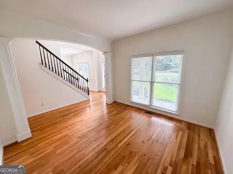 Living - 3612 Brookefall Ct, Suwanee, GA 30024 photo 2 of 9