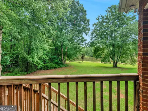 Exterior - 150 Knights Cir, Covington, GA 30016 photo 4 of 7