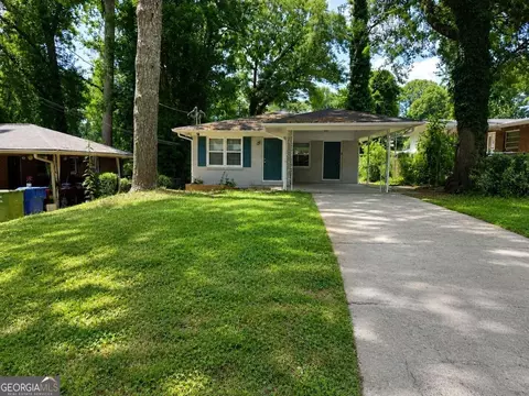 1962 Pine Oak Dr SW, Atlanta, GA 30310
