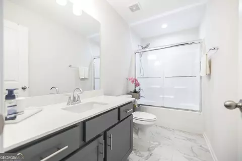 Bath - 4580 Capulet Ct, Forsyth, GA 31029 photo 1 of 2