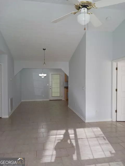 Living - 6220 Harvard Ct, Morrow, GA 30260 photo 2 of 2