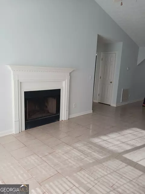 Living - 6220 Harvard Ct, Morrow, GA 30260 photo 1 of 2