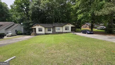 215 Handley Ct, Tyrone, GA 30290 photo 2