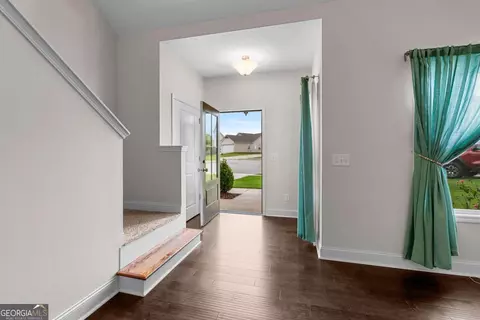 Entry Way - 338 Lana Ln, Lagrange, GA 30241 photo 1 of 4