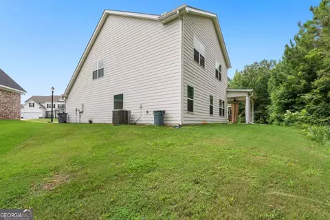 Exterior - 338 Lana Ln, Lagrange, GA 30241 photo 6 of 13