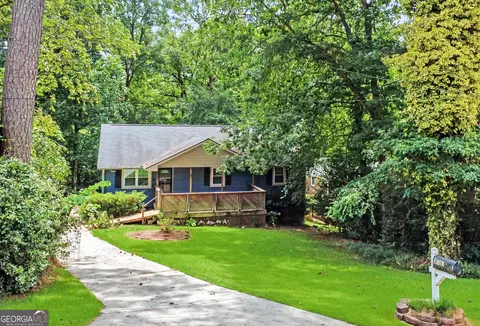 3180 Oak Dr, Lawrenceville, GA 30044