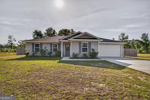 1032 Spring Grove Rd, Jesup, GA 31545