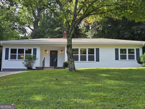 131 Mountain View Dr, Gainesville, GA 30501