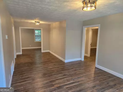131 Mountain View Dr, Gainesville, GA 30501 photo 8