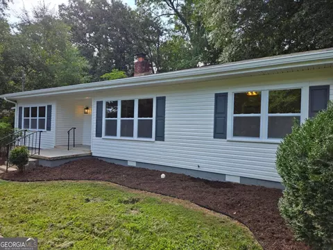 131 Mountain View Dr, Gainesville, GA 30501 photo 3