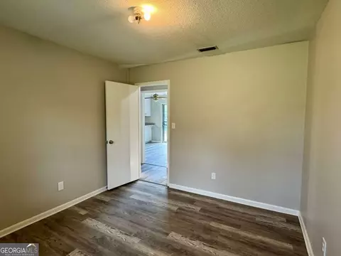 905 Lausanne Dr, Valdosta, GA 31601