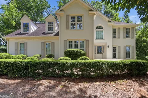 810 Devenish Ln, Roswell, GA 30075