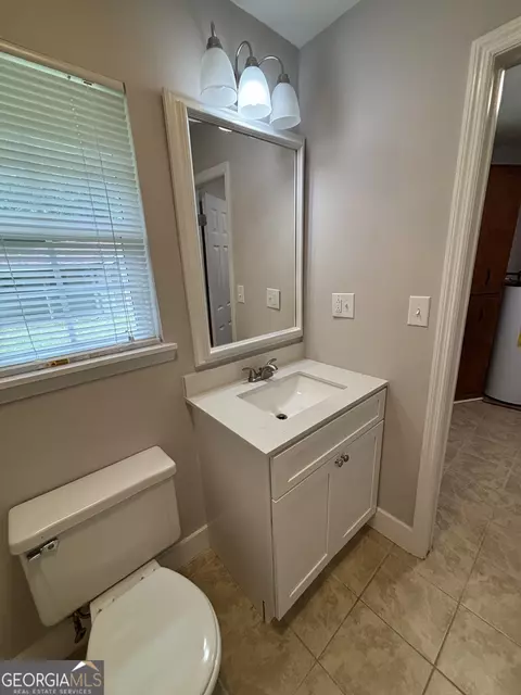 Bath - 2344 Barton Chapel Rd, Augusta, GA 30906 photo 2 of 4