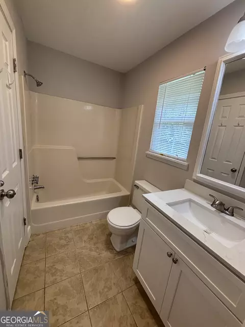 Bath - 2344 Barton Chapel Rd, Augusta, GA 30906 photo 1 of 4