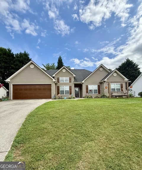 106 Mountain Overlook Dr, Cleveland, GA 30528