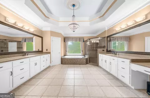 Bath - 4556 Allen Park Path, Suwanee, GA 30024 photo 2 of 3