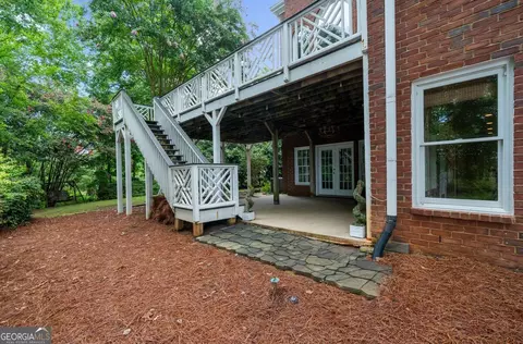 Exterior - 4556 Allen Park Path, Suwanee, GA 30024 photo 10 of 14