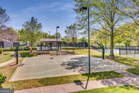 View/Area - 4556 Allen Park Path, Suwanee, GA 30024 photo 2 of 4