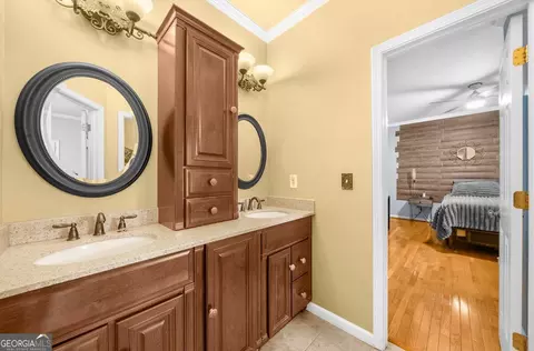 Bath - 4556 Allen Park Path, Suwanee, GA 30024 photo 1 of 3