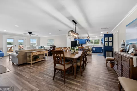 Dining - 276 Roberts Point Rd, Jackson, GA 30233 photo 2 of 5