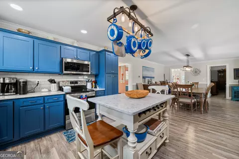 Kitchen - 276 Roberts Point Rd, Jackson, GA 30233 photo 1 of 5