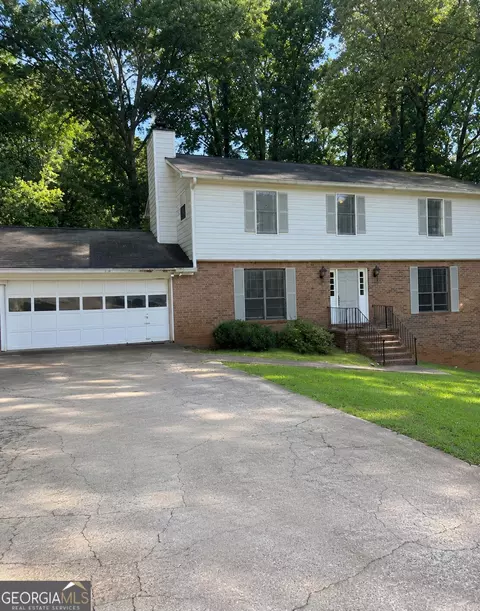 6720 Fairway Ridge Dr, Douglasville, GA 30134