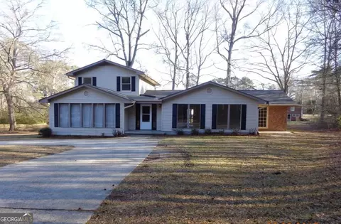 110 Jaybird Ln, Villa Rica, GA 30180