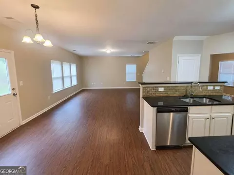 Living - 3280 Franklin St, Austell, GA 30106 photo 4 of 5