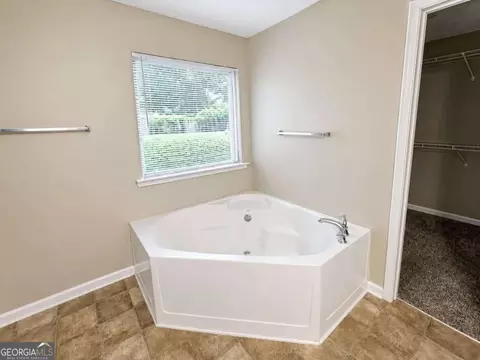 Bath - 3280 Franklin St, Austell, GA 30106 photo 6 of 6