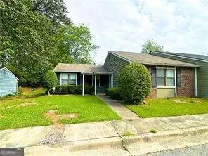 138 Sandalwood Cir, Lawrenceville, GA 30046