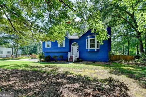 18 Silverthorne Ct, Douglasville, GA 30134