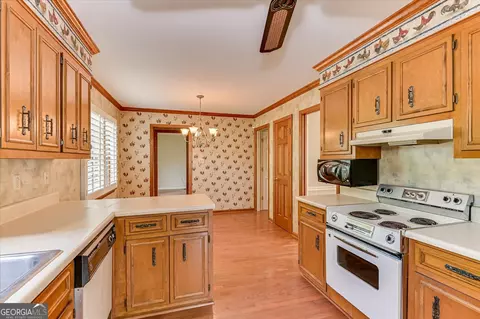 Kitchen - 2957 Foxhall Cir, Augusta, GA 30907 photo 5 of 6