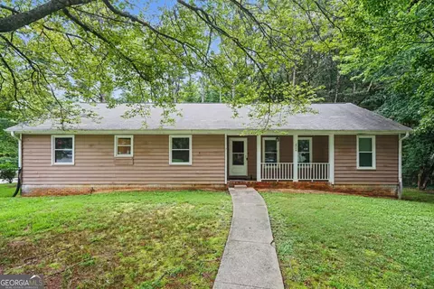 2726 Raven Wood Dr, Snellville, GA 30078