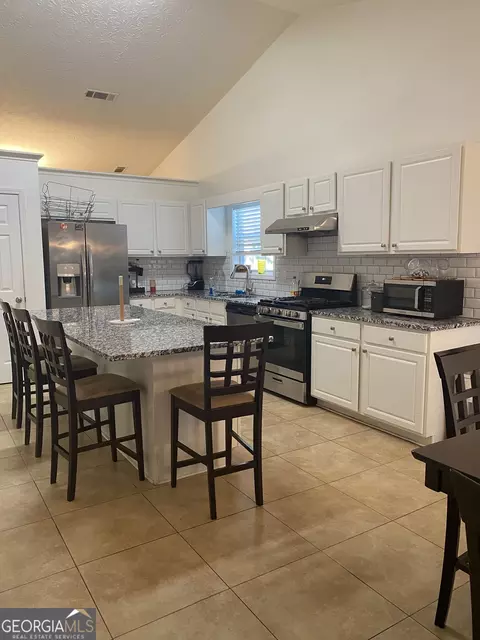 Kitchen - 3474 Ennfield Way, Duluth, GA 30096 photo 3 of 3