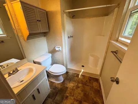 Bath - 3187 Montheath Pass, Duluth, GA 30096 photo 2 of 2