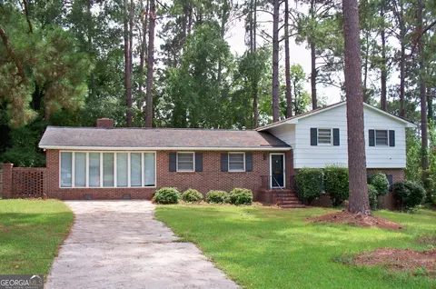 1707 Briarcliff Ct, Milledgeville, GA 31061