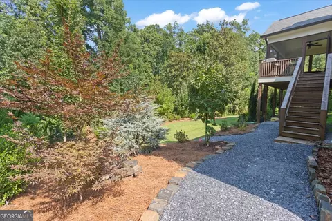 Exterior - 740 Markhams Dr, Madison, GA 30650 photo 6 of 10