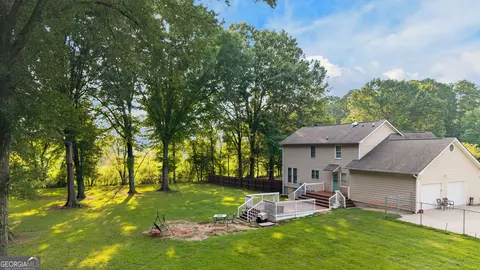 Exterior - 304 Gresham Rd, Zebulon, GA 30295 photo 8 of 17