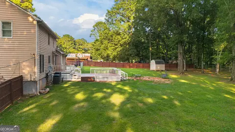 Exterior - 304 Gresham Rd, Zebulon, GA 30295 photo 13 of 17