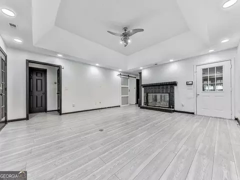 Living - 1310 Dillon Rd, Austell, GA 30168 photo 2 of 7
