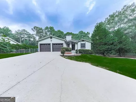 Exterior - 1310 Dillon Rd, Austell, GA 30168 photo 10 of 17