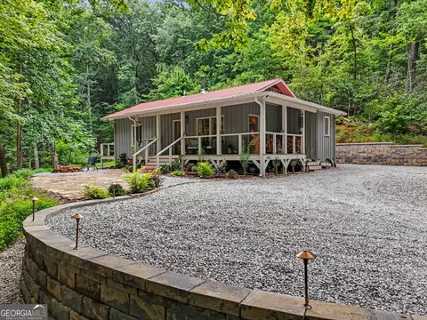 464 Myrtle Ln, Clayton, GA 30525